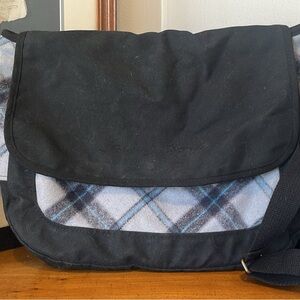 Stormy Kromer The Companion Purse Blue Plaid Messenger Bag Made in USA Michigan